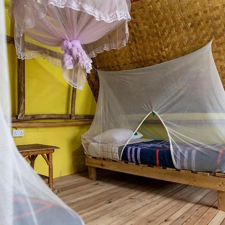 Kalitusi Nature Resort Fort Portal Екстер'єр фото