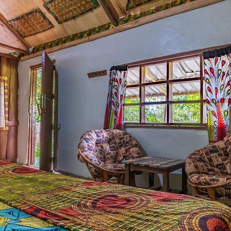 Kalitusi Nature Resort Fort Portal Екстер'єр фото