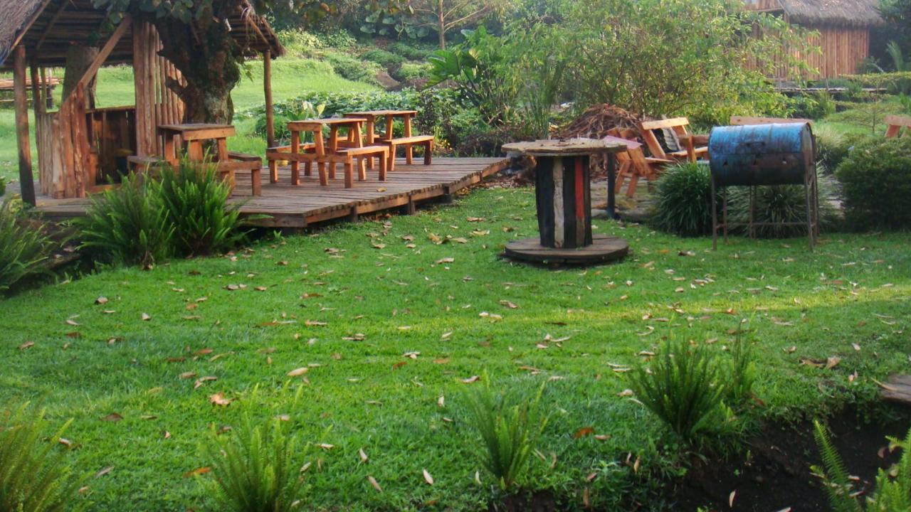 Kalitusi Nature Resort Fort Portal Екстер'єр фото